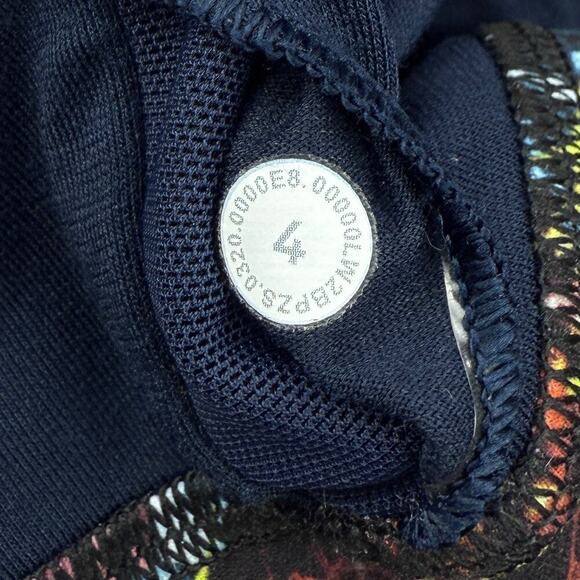 LULULEMON low Y Bra Nulu Light Support B/C Cup Size 4 Foliage Overlay Multi - Picture 6 of 6